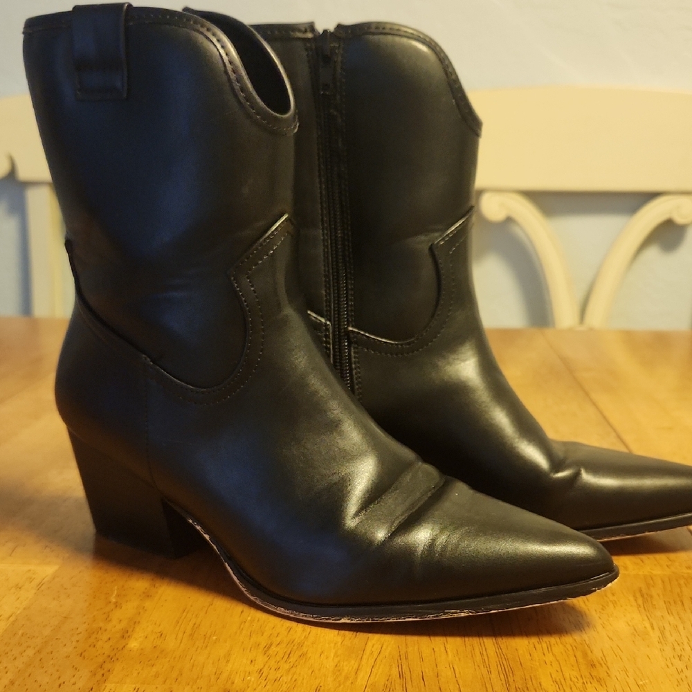 Roxy Black Heeled Boots